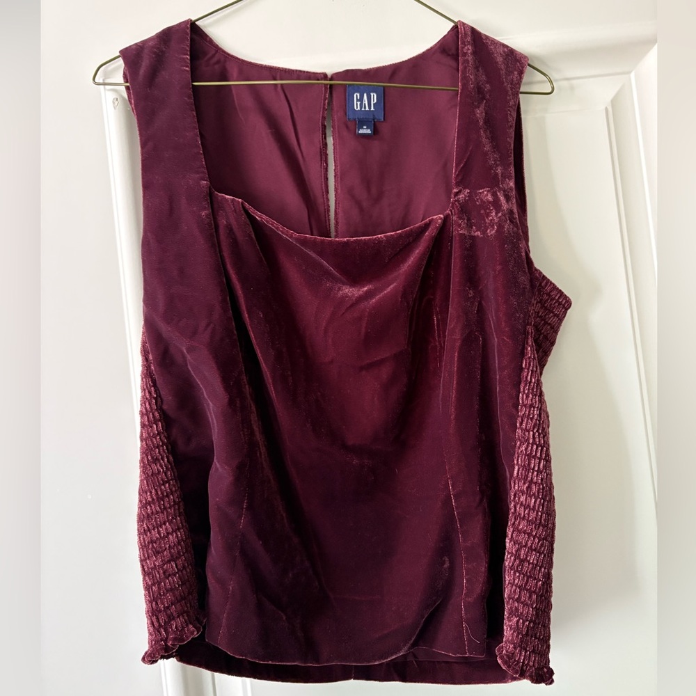 ‼️MASSIVE SALE ‼️ GAP Deep Red blouse
